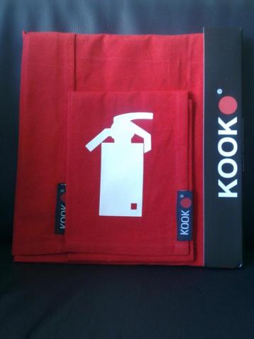mooi BBQ schorten met bijpassende keukendoek  KOOK beschikbaar voor biedingen