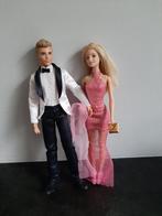 moderne Barbie en Ken met chique kleding., Kinderen en Baby's, Speelgoed | Poppen, Ophalen of Verzenden, Zo goed als nieuw, Barbie