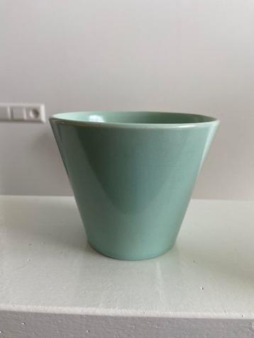 kleine ADCO vintage bloempot zeegroen turquoise van kleur beschikbaar voor biedingen