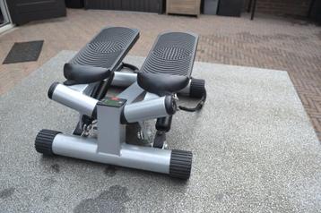 Step apparaat , Fitness apparaat voor de benen. beschikbaar voor biedingen