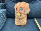Nieuwe zgan pluche Marvel handschoen 25 cm, Ophalen, Overige figuren, Nieuw, Gebruiksvoorwerp
