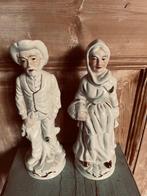 2 x beeld porselein. Oude man en vrouw. Wit en goud. 25 cm., Ophalen