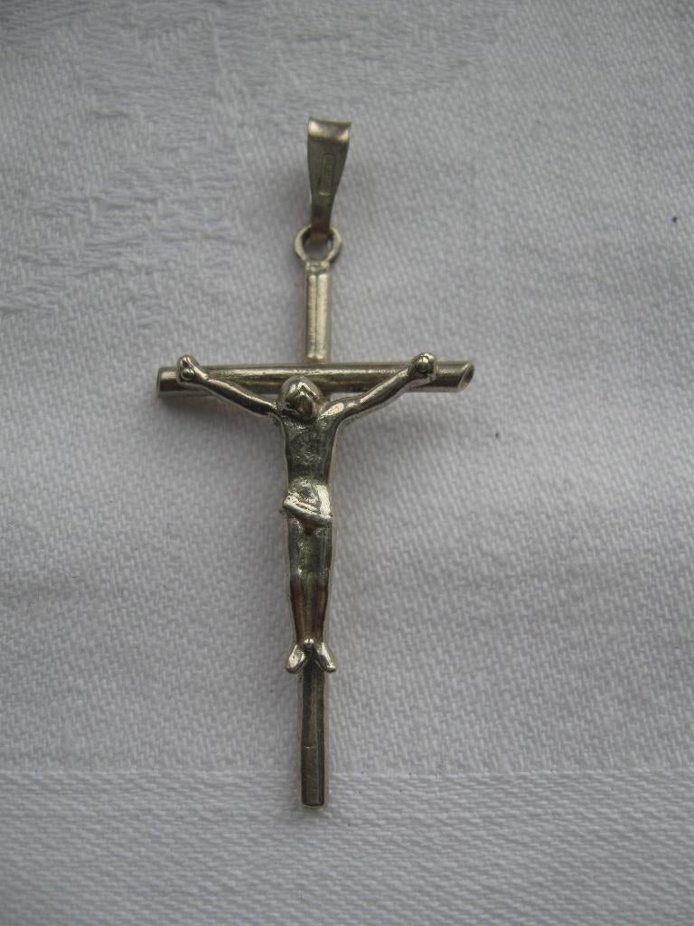 Oud zilveren kruisje 800 met Jezus Christus, Gebruikt, Ophalen of Verzenden, Kruis of Symbool, Zilver