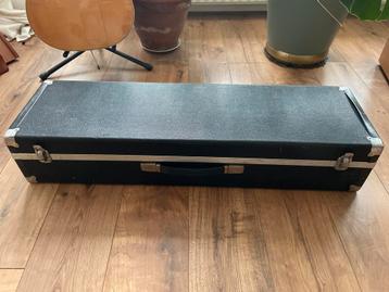 Stevige Flightcase met Vakverdeling 96x28x18,5 beschikbaar voor biedingen