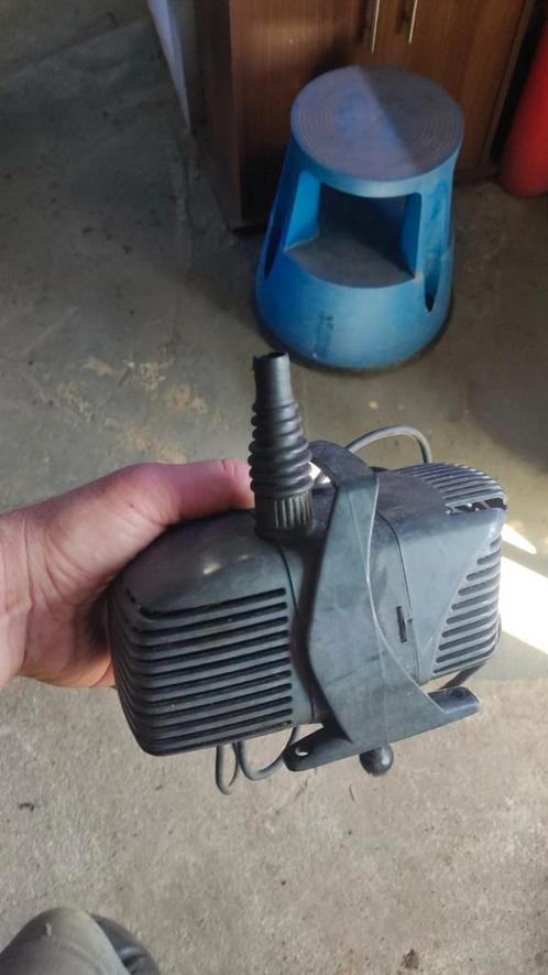 Vijver pompje 20  euro, Tuin en Terras, Vijver-toebehoren, Gebruikt, Vijverpomp, Ophalen of Verzenden