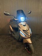 PIAGGIO ZIP 4T 3V BROM 2020 FULL OPTION BAJA BRONZE METALLIC, Maximaal 45 km/u, Zip, Ophalen of Verzenden, Zo goed als nieuw