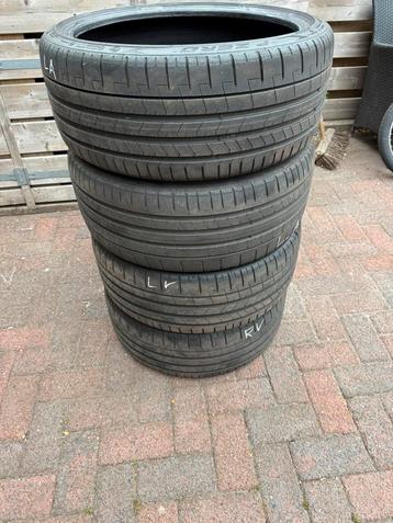 Let op bijna nieuwe set pirelli p zero 235/35.r19 5000km oud beschikbaar voor biedingen