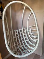 Witte rotan hangstoel eggchair, Tuin en Terras, Tuinstoelen, Ophalen, Gebruikt, Rotan