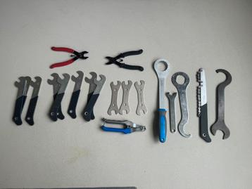 Fietsgereedschap Tacx Parktool Unior KMC Sugino Trivio beschikbaar voor biedingen