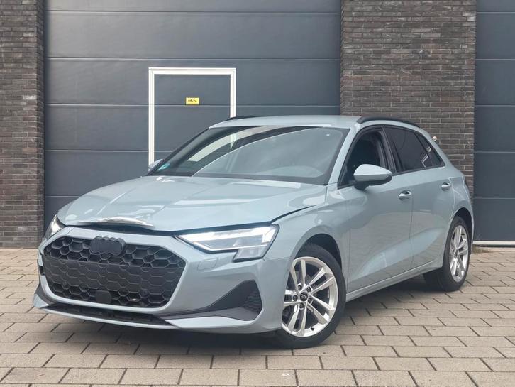 Audi A3 35 Tfsi 2025 Nardo Grey 8Y 150PK Automaat Sfeer LED, Auto diversen, Schadeauto's, Automaat, Benzine, Zilver of Grijs, Ophalen