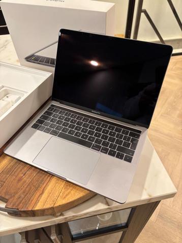 Apple Macbook Pro beschikbaar voor biedingen