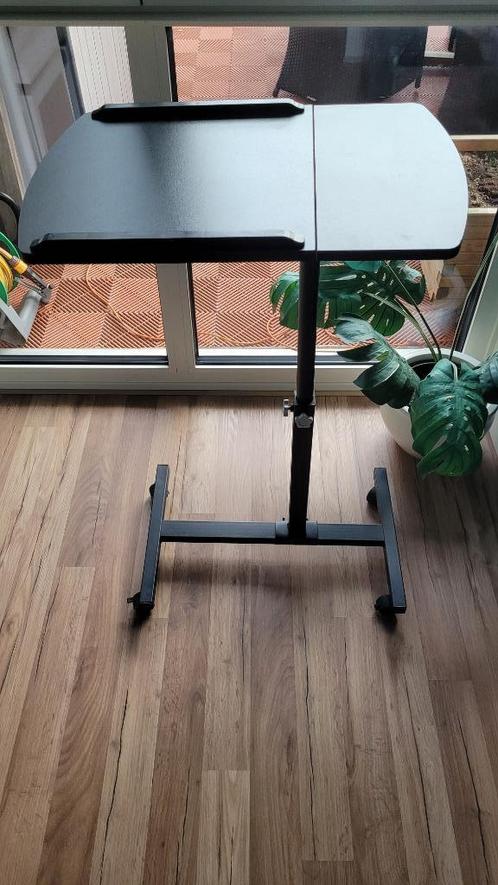 Laptoptafel op wielen, Computers en Software, Laptoptafels, Gebruikt, Ophalen