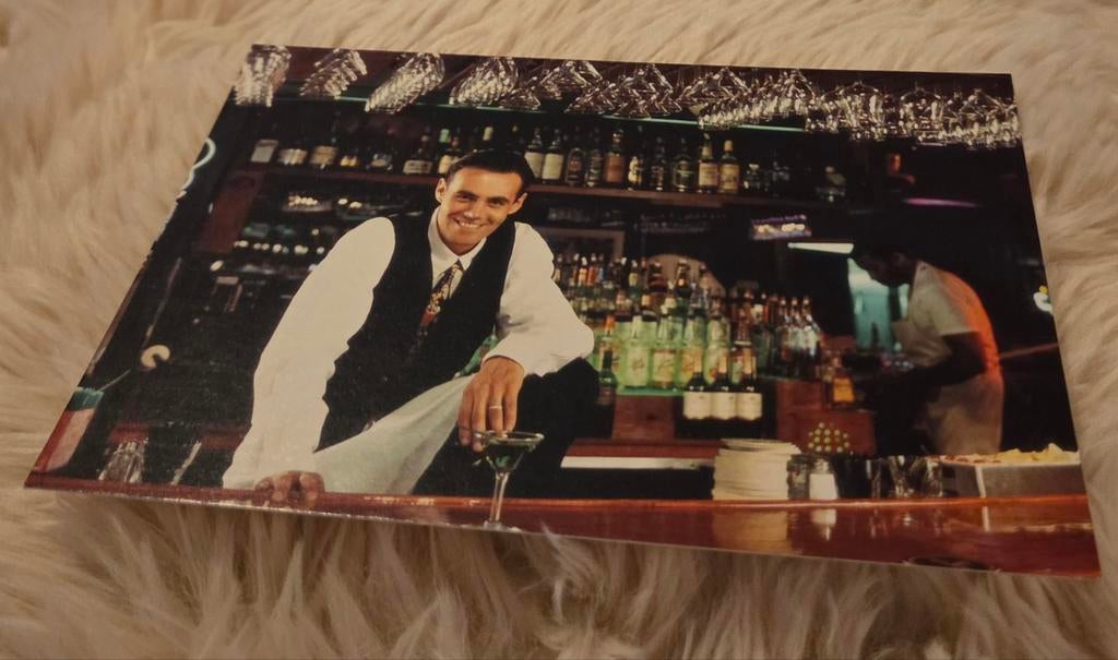 Barman van Dublin's Irish Whiskey Pub - Los Angeles, Verzamelen, Verzenden, 1980 tot heden, Ongelopen, Overige thema's