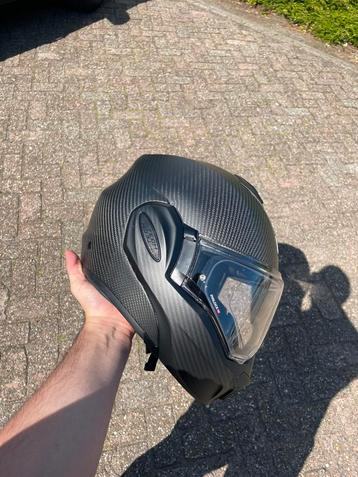 Scorpion exo tech carbon beschikbaar voor biedingen