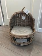 Honden/ kattenmandje, riet, Happy House, Ophalen, Nieuw, Riet