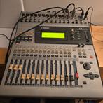 Yamaha O1v Digitale Mengtafel - 24 Kanalen, Muziek en Instrumenten, Mengpanelen, Ophalen, Gebruikt, 10 tot 20 kanalen, Microfooningang