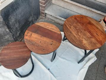 Mango houten Salontafels, bijzettafels, 3 stuks, als nieuw