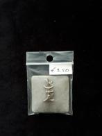 Bedeltje  9voor Armband), Ophalen of Verzenden, Gebruikt