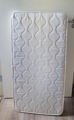 Matras ledikantje met matrasbeschermer, Ophalen, Gebruikt, Ledikant