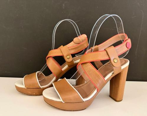 Prachtige sandalen van SEE BY CHLOE (37), Kleding | Dames, Schoenen, Zo goed als nieuw, Sandalen of Muiltjes, Bruin, Ophalen of Verzenden