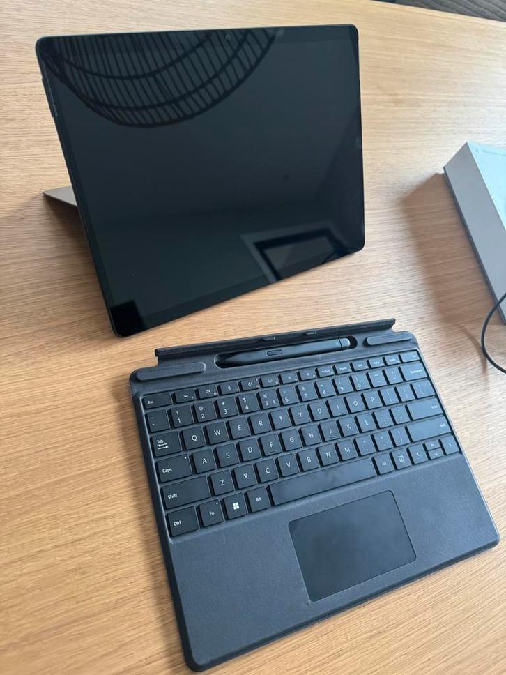 Microsoft Surface Pro 8 – Toetsenbord + Surface Slim Pen 2, Computers en Software, Windows Laptops, Zo goed als nieuw, 13 inch