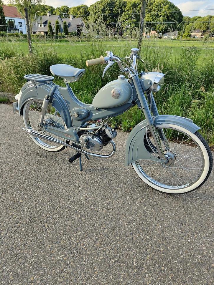 Sparta Brommer 1957 - Volledig Gerestaureerd!, Fietsen en Brommers, Brommers | Oldtimers, Sparta, Maximaal 45 km/u, Ophalen