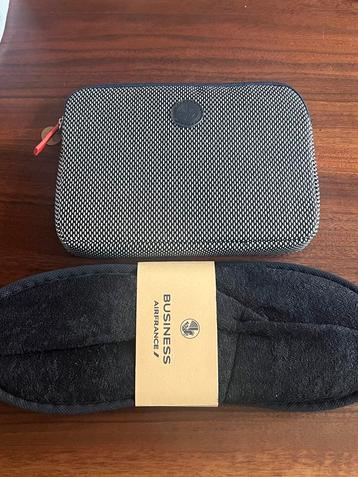 1x toilettas Airfrance nieuw met slippers beschikbaar voor biedingen