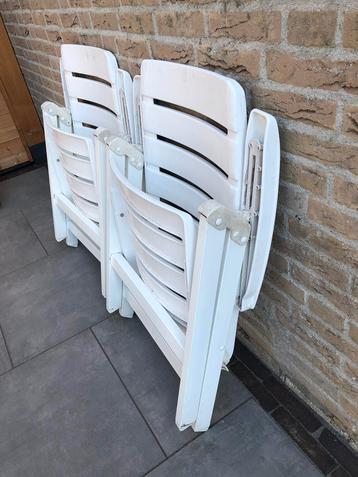2 tuinstoelen beschikbaar voor biedingen