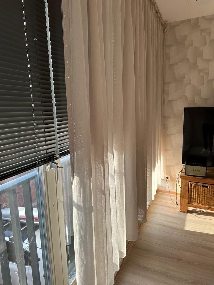 In between riga gordijnen, Huis en Inrichting, Stoffering | Gordijnen en Lamellen, Nieuw, 200 cm of meer, 200 cm of meer, Beige