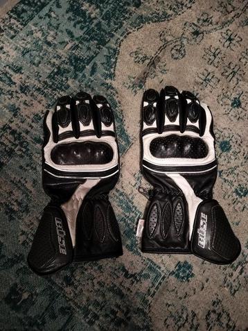 Lederen motor handschoenen xl. beschikbaar voor biedingen