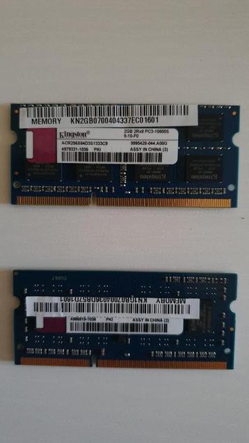 2 x Kingston DDR3 PC3-10600s SO-DIMM 1x2GB en 1x1GB