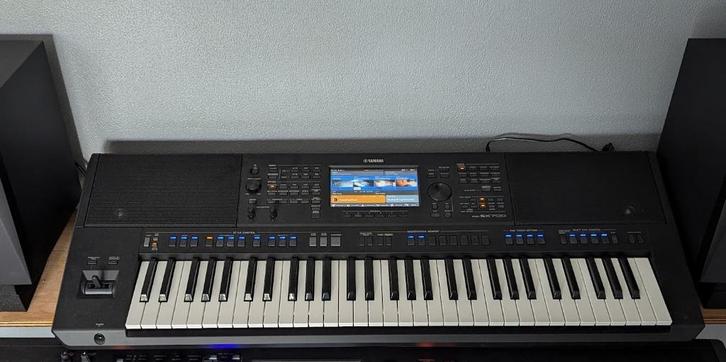 Yamaha PSR SX-700, Muziek en Instrumenten, Keyboards, Zo goed als nieuw, 61 toetsen, Yamaha, Ophalen