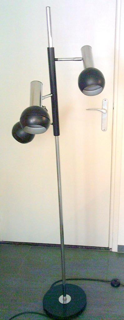 Wilko/solken Leuchten Vintage vloerlamp zwart/zilver '70, Huis en Inrichting, Lampen | Vloerlampen, Gebruikt, 100 tot 150 cm, Metaal