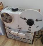 AKAI tapedeck GX-646, Met stofkap, Ophalen of Verzenden, Bandrecorder