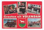 Groeten uit Volendam - Klederdracht haven boten, Gelopen, Klederdracht, 1960 tot 1980, Ophalen of Verzenden