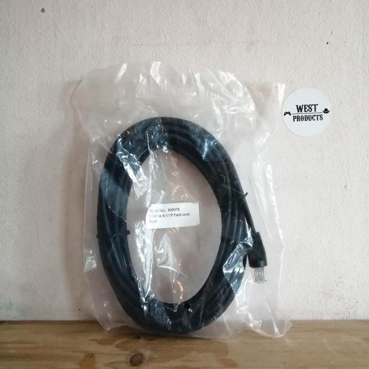 Nieuw: Netwerkkabel | Cat5e | UTP | 5 Meter | Zwart, Computers en Software, Pc- en Netwerkkabels, Nieuw, Ophalen of Verzenden