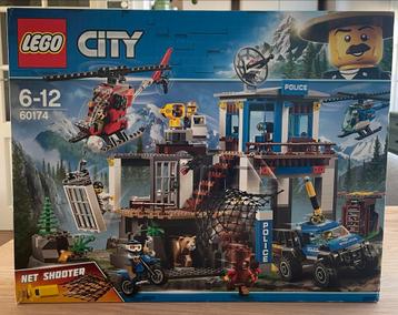 LEGO City 60174 Bergpolitie Hoofdkwartier beschikbaar voor biedingen