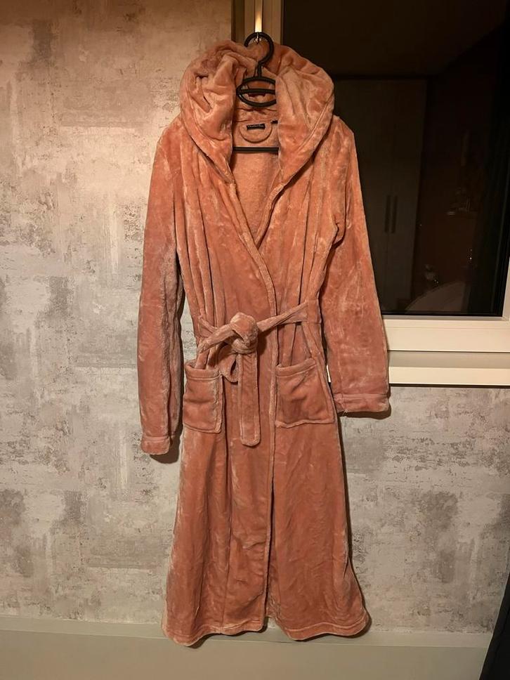 Roze Badjas - Maat S, Kleding | Dames, Huispakken, Zo goed als nieuw, Maat 36 (S), Roze, Ophalen