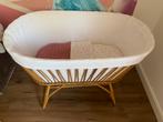 Rotan wiegje incl matras,wiegbekleding,deken, (onder) lakens, Ophalen of Verzenden, Zo goed als nieuw, Wieg