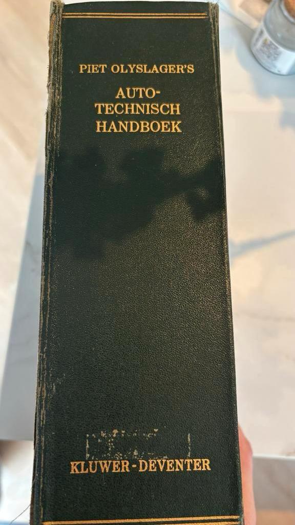 Piet Olyslager Fiat Autotechnisch Handboek 1960-1978, Boeken, Auto's | Boeken, Gelezen, Overige merken, Ophalen of Verzenden