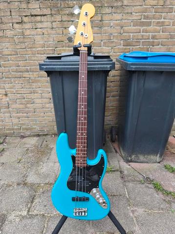 Fender American Pro II, Miami Blue. beschikbaar voor biedingen