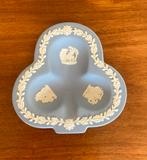 Wedgwood Jasperware klaver schaaltje, Antiek en Kunst, Ophalen of Verzenden