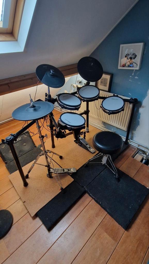 Millennium MPS-750X drumstel + Tama kruk, Muziek en Instrumenten, Drumstellen en Slagwerk, Gebruikt, Overige merken, Elektronisch