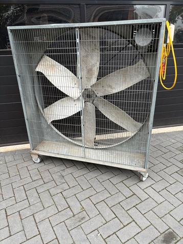 Ventilator 140x140cm - Verrijdbaar beschikbaar voor biedingen