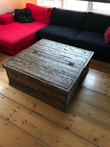 Wrakhout salontafel met opbergruimte. beschikbaar voor biedingen