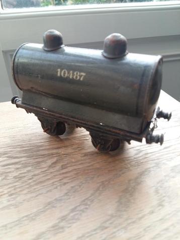 Spoor 0 Groene tankwagon 10487 van Bing.  beschikbaar voor biedingen