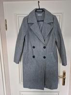Z.g.a.n. grijze mantel van J.Pom maat S 36/38, Kleding | Dames, Jassen | Winter, Ophalen of Verzenden, Zo goed als nieuw, Grijs