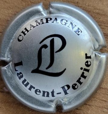 Champagnecapsule LAURENT-PERRIER zilver & zwart nr. 51a beschikbaar voor biedingen