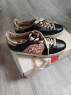 Högl sneakers maat 37, Ophalen of Verzenden, Zo goed als nieuw, Sneakers of Gympen