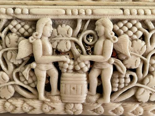 18de eeuw gestoken benen tabaksdoos volkskunst, Antiek en Kunst, Antiek | Overige Antiek, Ophalen of Verzenden